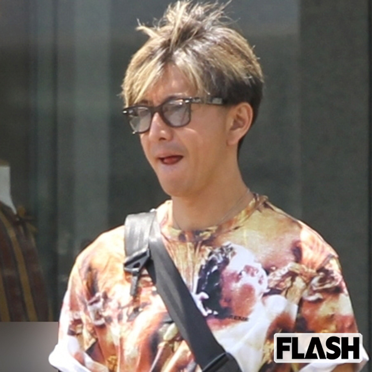 『秋山ロケの地図』でワークマンフリースを着用する木村拓哉