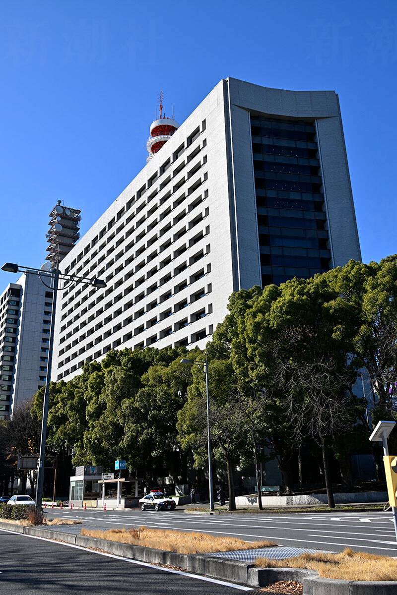 警視庁の庁舎外観