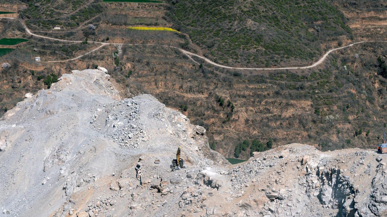 高市発言に激怒した中国が「レアアース禁輸」の切り札を使えない背景（クーリエ・ジャポン） - Yahoo!ニュース