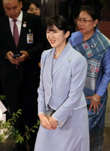 愛子さま外交ルック カワイイを超えて優雅 ラオス訪問でピンクのスーツを選ばなかった理由 愛子さま外交ルック カワイイを超えて優雅 ラオス訪問でピンクのスーツを選ばなかった理由