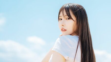 「憧れの体型に変化」Z世代女子が、ユニクロのキッズ服をピチT代わりに着こなす思惑とは？