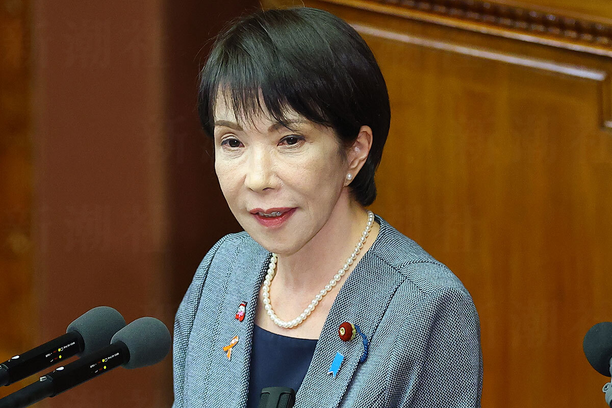 高市早苗首相が国会で答弁する様子