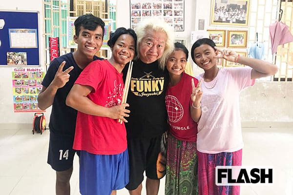 中国のロックシーンに半生を捧げたベテランドラマー、ファンキー末吉