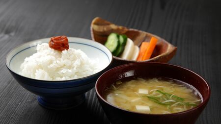 腎臓寿命を延ばすために「無理なくできる5つの減塩方法」→【専門医が勧める】塩分を抑える調味料