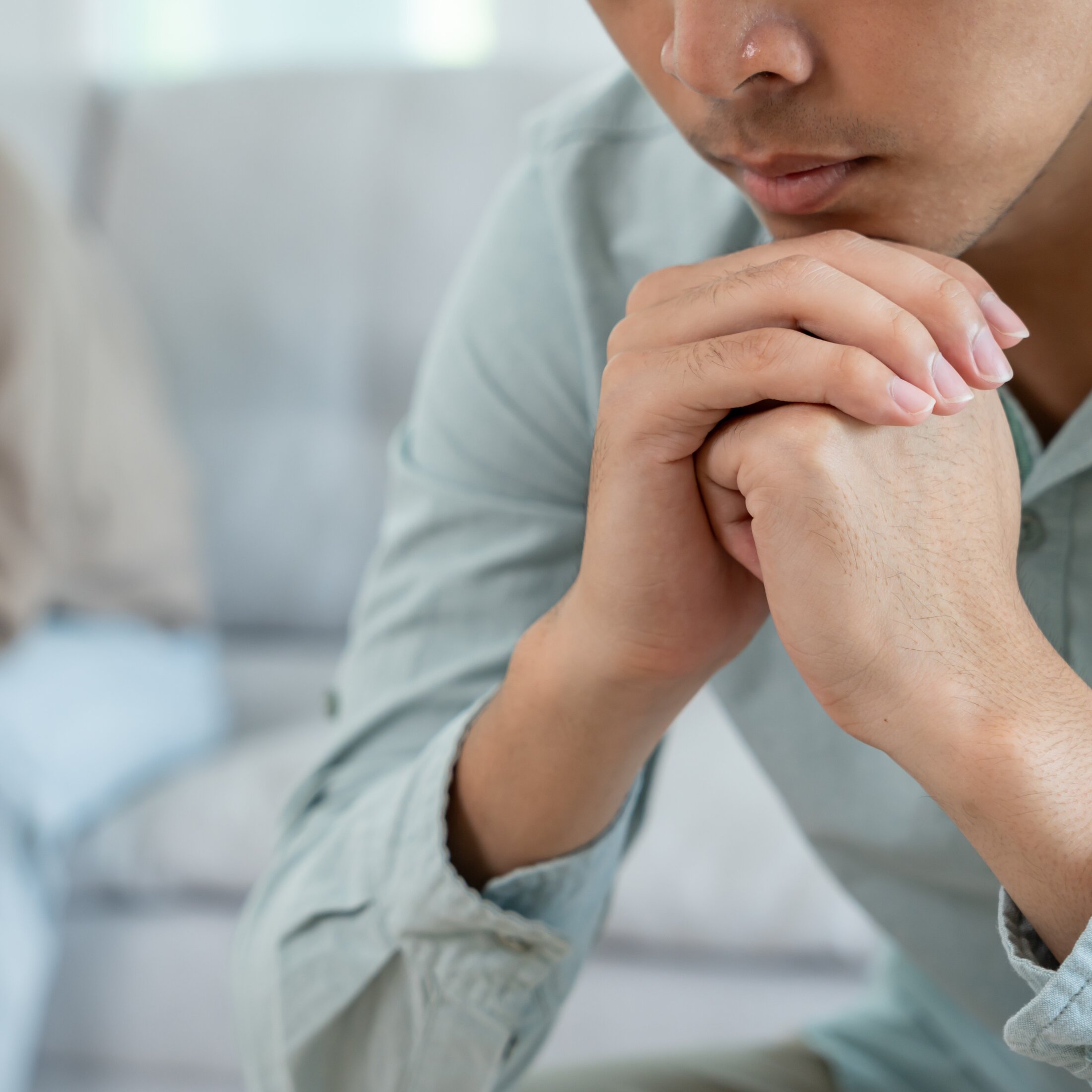 「もうヤメとけ、また移住者様が帰っちゃうぞ」田舎の「いじめ体質」に衝撃。憧れの地方暮らしと古民家を1年で捨てた30代夫婦【専門家解説】（FORZA STYLE） - Yahoo!ニュース