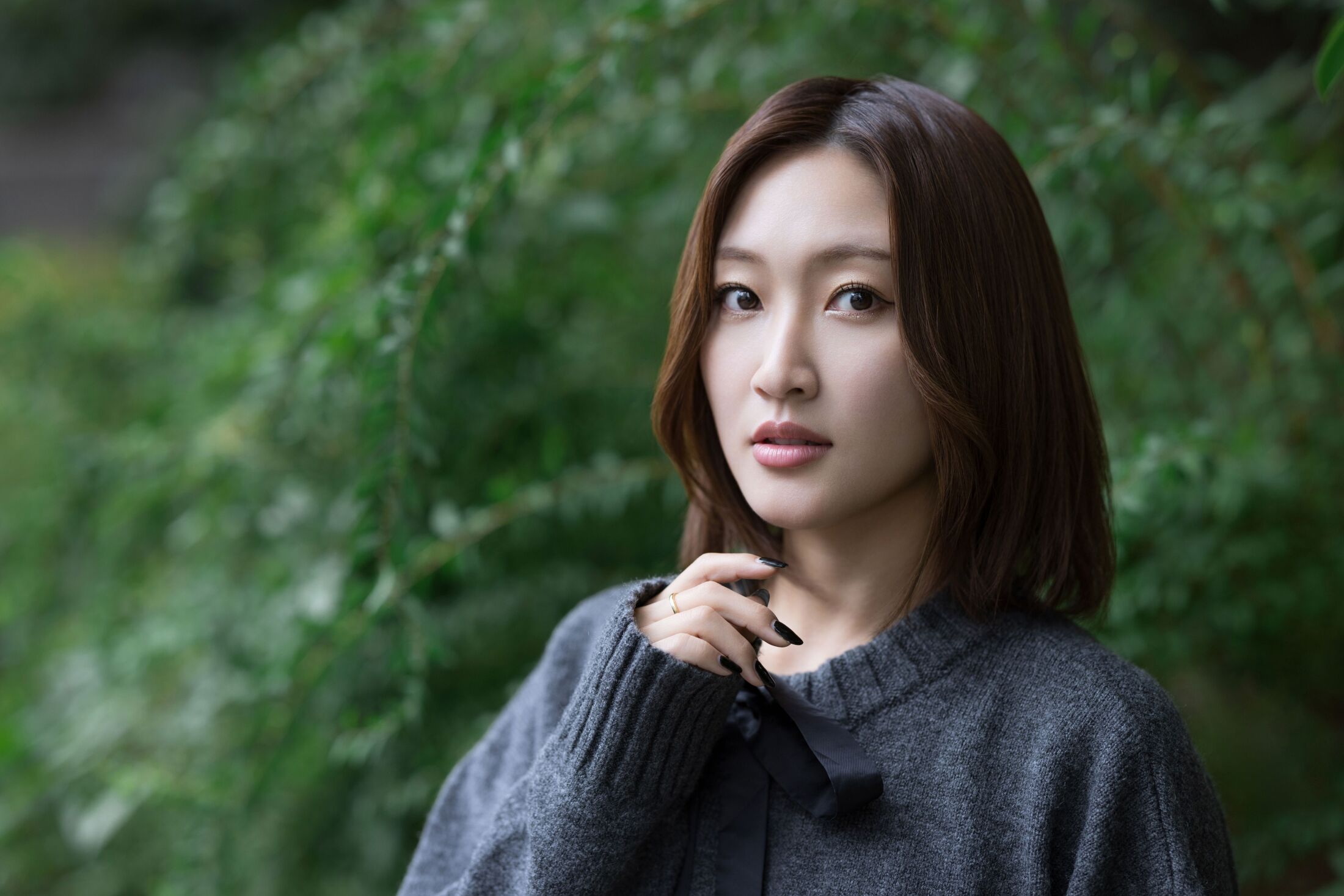 笑顔でポーズをとる元NMB48の上枝恵美加さん