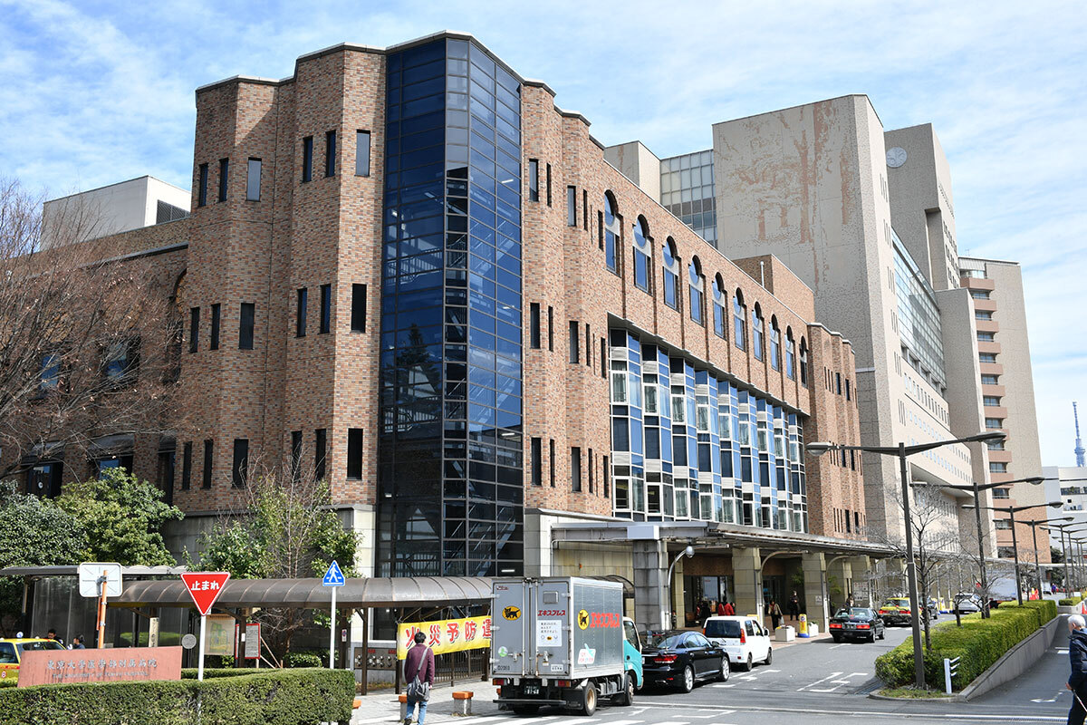 東京大学医学部附属病院の外観