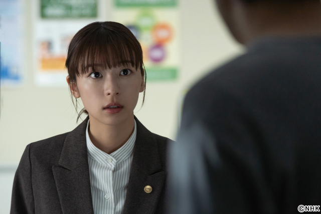 特例判事補・安堂清春を演じる松山ケンイチ