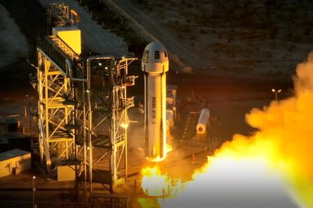 ブルーオリジン、宇宙体験飛行「NS-37」の乗客6人を発表–車椅子利用者も搭乗(UchuBiz)