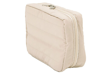 【3COINS】660円の「仕切り付きガジェットポーチ」 マウスやケーブルを収納できる内ポケット&ゴムバンド付き(ITmedia Mobile)