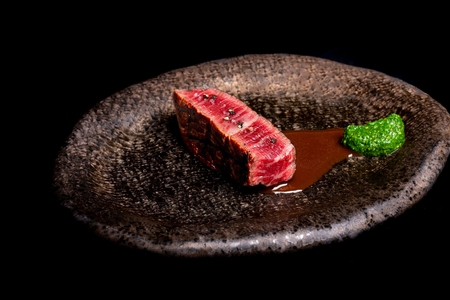 「エスプリ・セー ・ケイ・ギンザ」でクリスマス限定コースがスタート。小林圭のスペシャリテを銀座流にアップデート(GQ JAPAN)