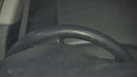 「浮気しとろうが」と邪推か トラック内で交際相手の34歳女性の顔を殴る・顔面をつかみ窓に押しつけてけがをさせた疑い 24歳廃品回収業(自称)の男逮捕(RKB毎日放送)