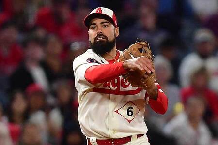 エ軍レンドン、来季は“不在”前提 年俸59億円の契約最終年…GM「話し合いを継続」(Full-Count)