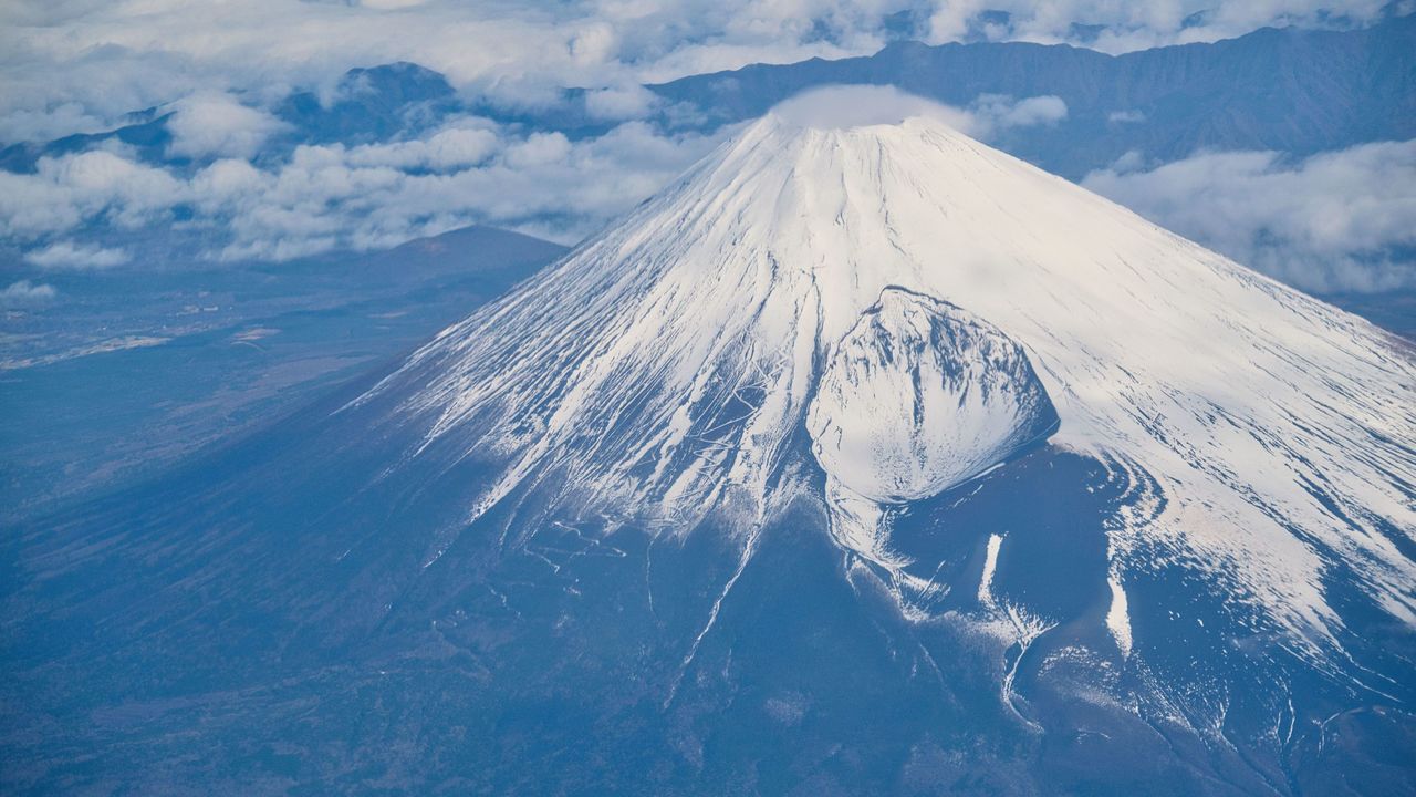 1707年の今日 : 12月16日】富士山、宝永大噴火 : お江戸でも灰が積もっ