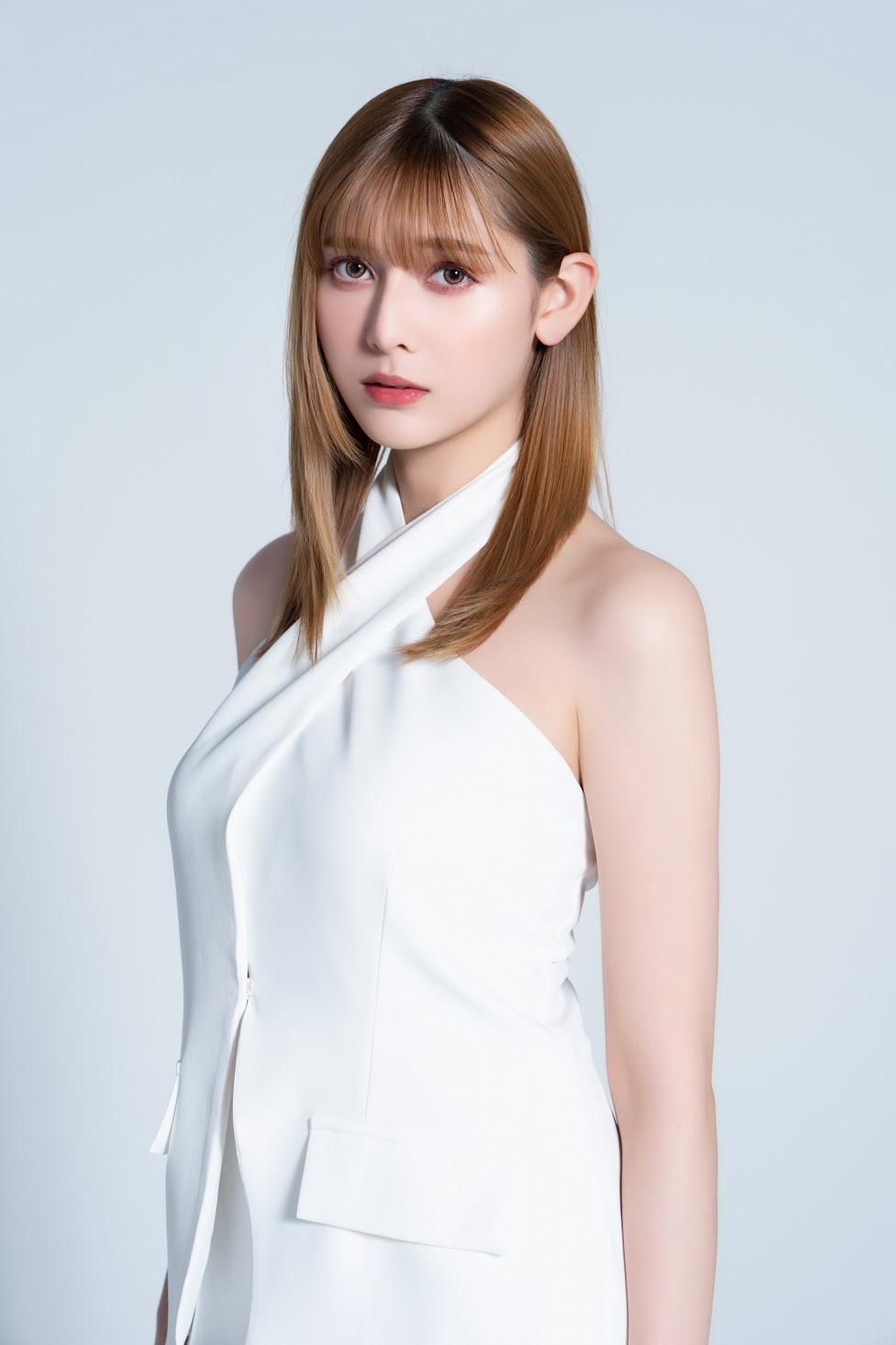 アンジェラ芽衣＞話題の“仮面ライダー美女” 2年連続で「天才てれびくん