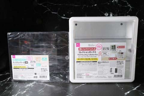 年始特集】推し活や小物ディスプレイに便利！ ダイソーの壁にもつけ