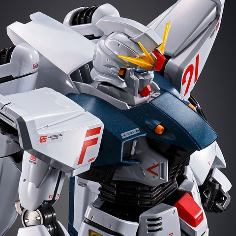 ガンプラ「MG 1/100 ガンダムF91 Ver.2.0[チタニウムフィニッシュ]」の