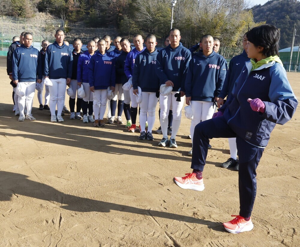 センバツ2026 東洋大姫路 勝利へ「1秒でも速く」 元五輪・陸上