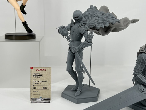 ベルセルク」より「ガッツ」と「グリフィス」がPOP UP PARADEに新登場