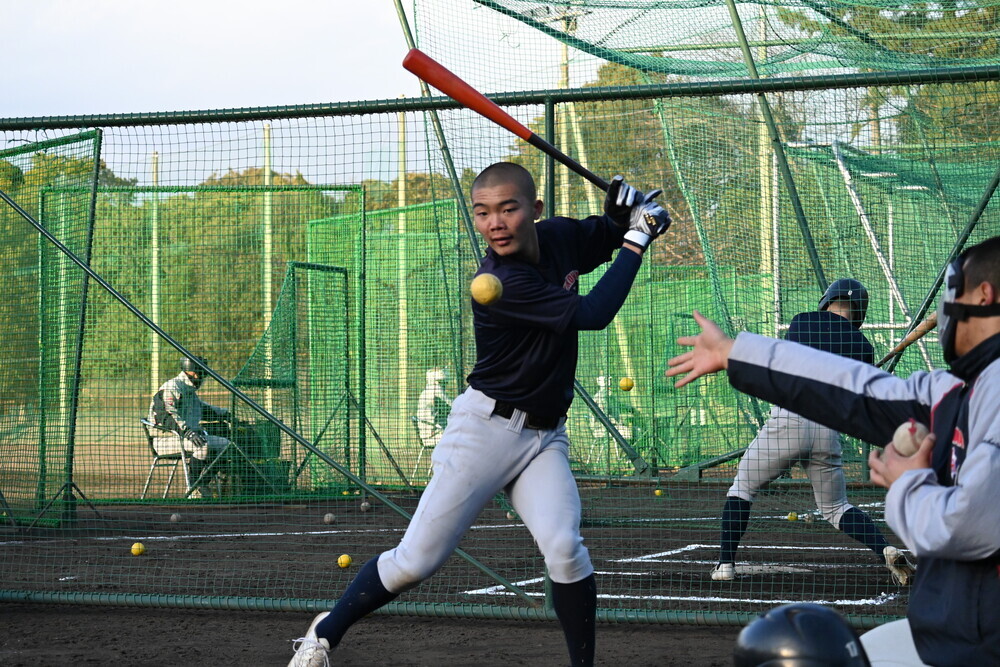 春に駆ける'26センバツ横浜＞／下 全員で優勝をつかむ 互いに助言