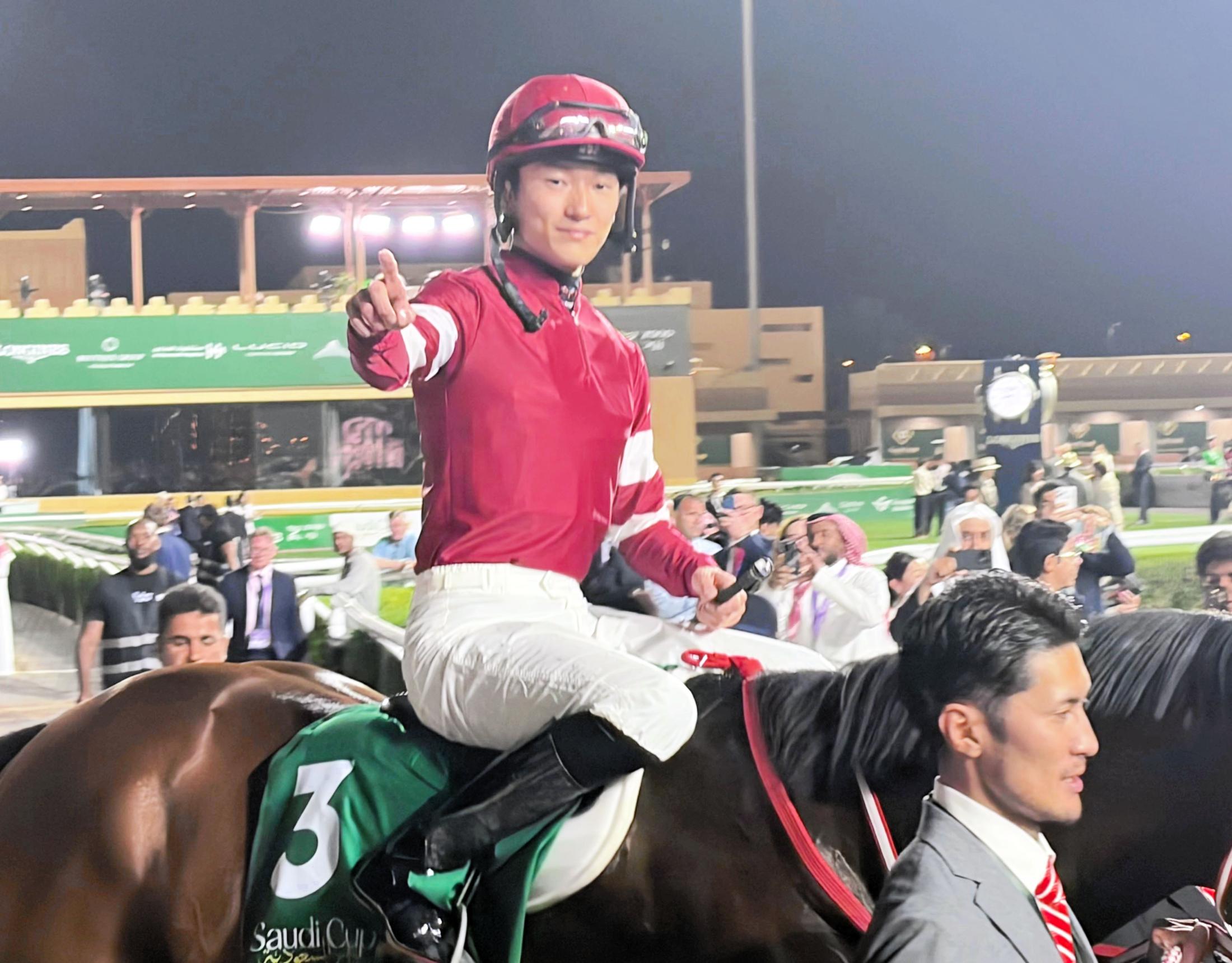サウジC】フォーエバーヤング 史上初連覇 刺客・ナイソスに絶対的1