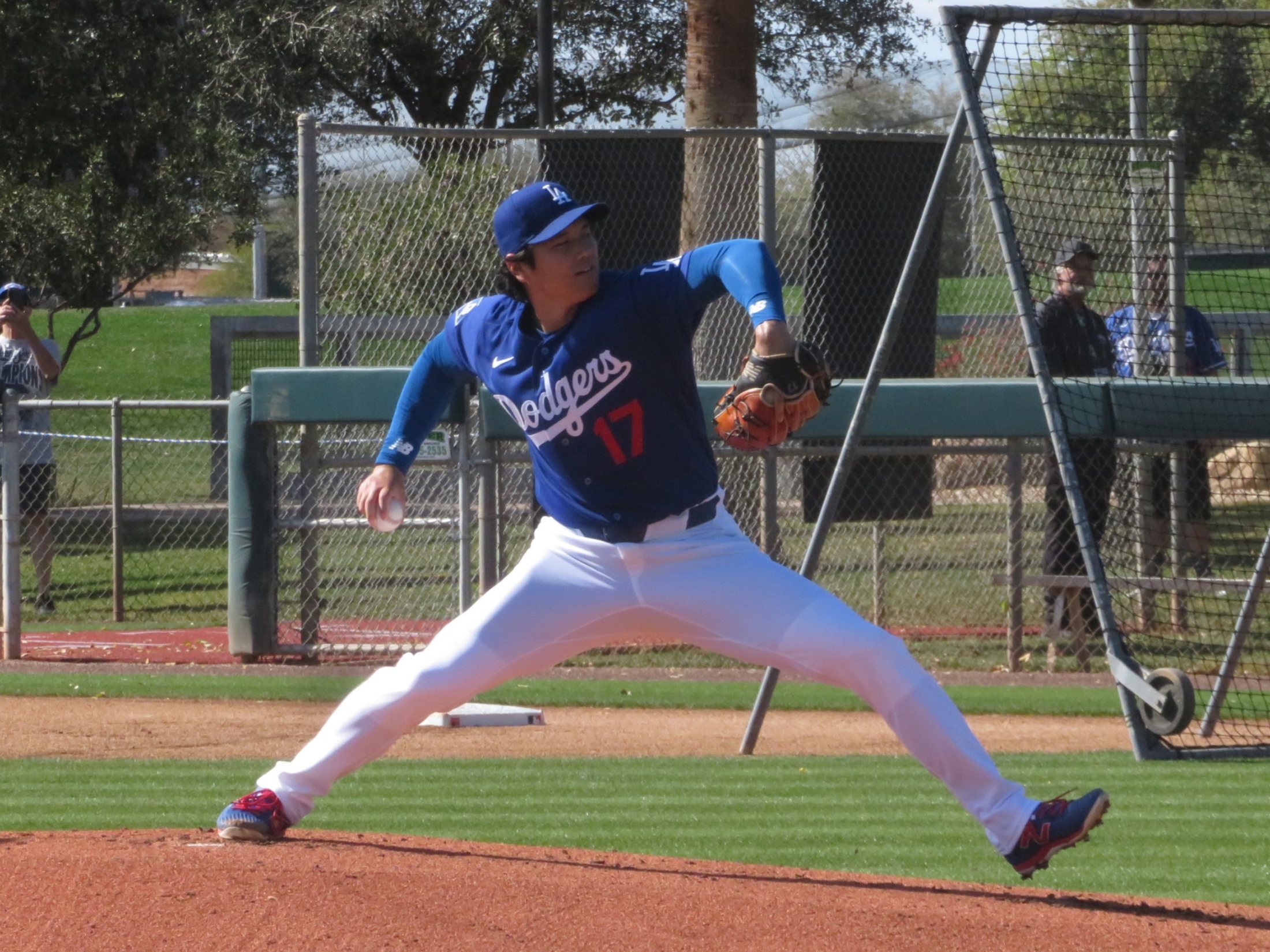 大谷翔平 ライブBP初登板で最速157・7キロ 主力相手に2奪三振