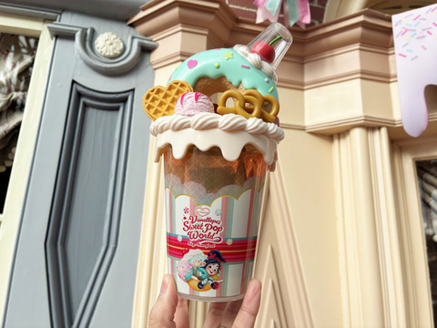 ディズニー】大きくて甘々なパフェカップがすごい！ 3月9日発売