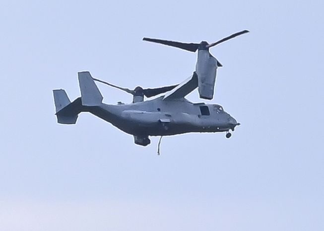 独自】ワイヤ破断し飛行か、米軍機オスプレイつり下げ訓練 宜野座上空