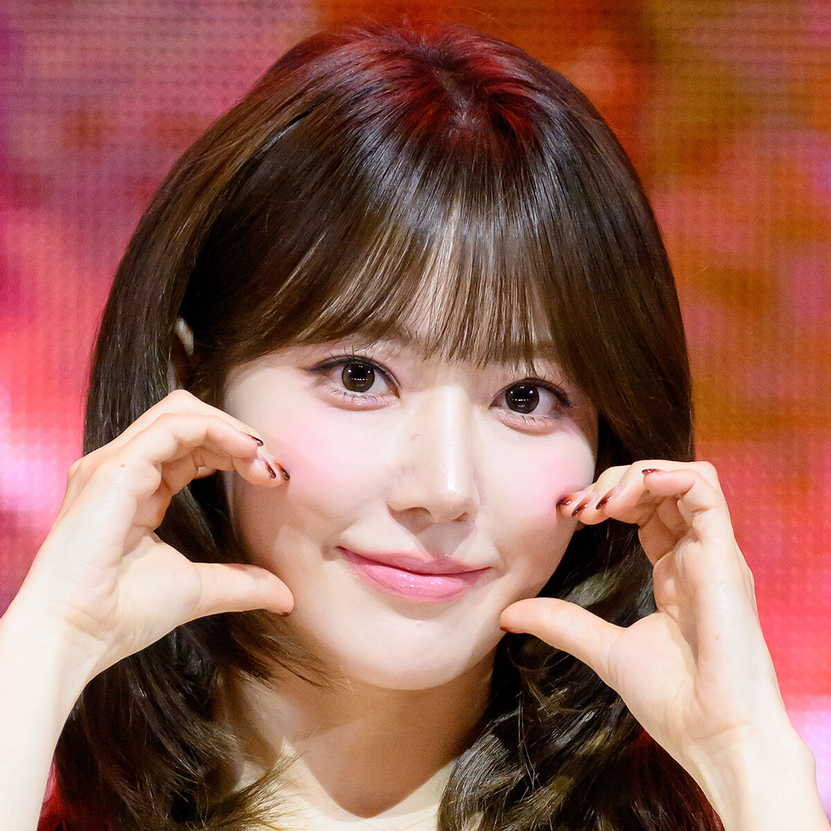 akb48 宮脇咲良 sakura le sserafim ペンライト レア akb48 宮脇咲良 sakura le sserafim ペンライト レア 【公式通販】