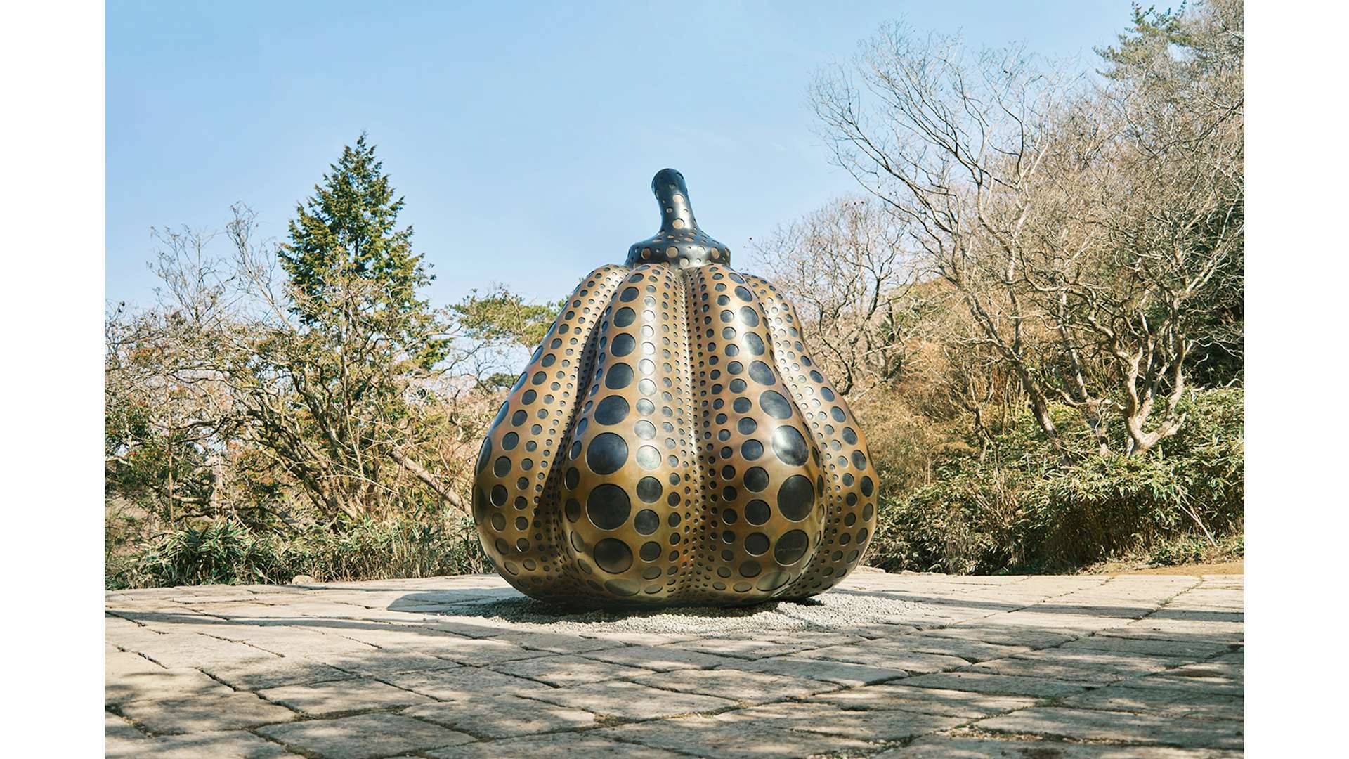 草間彌生の《南瓜》が展示決定。「神戸六甲ミーツ・アート 2026 beyond