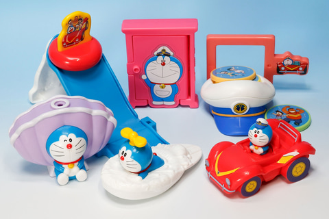 マクドナルド】ハッピーセット「ドラえもん」を一足先に遊んでみた