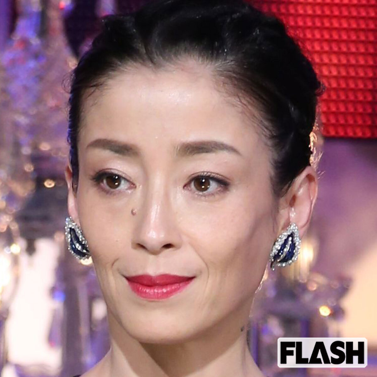 宮沢りえ ミラノで見せた“肩紐ずり落ち”ドレスと「タトゥー」にファン