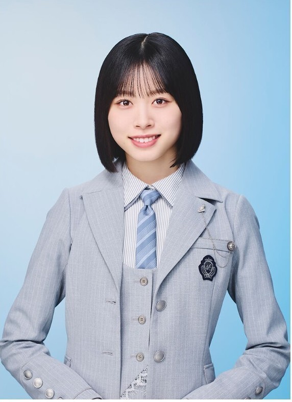 日向坂46高橋未来虹＞袴姿で大学卒業を報告 「公にお話するのは控え
