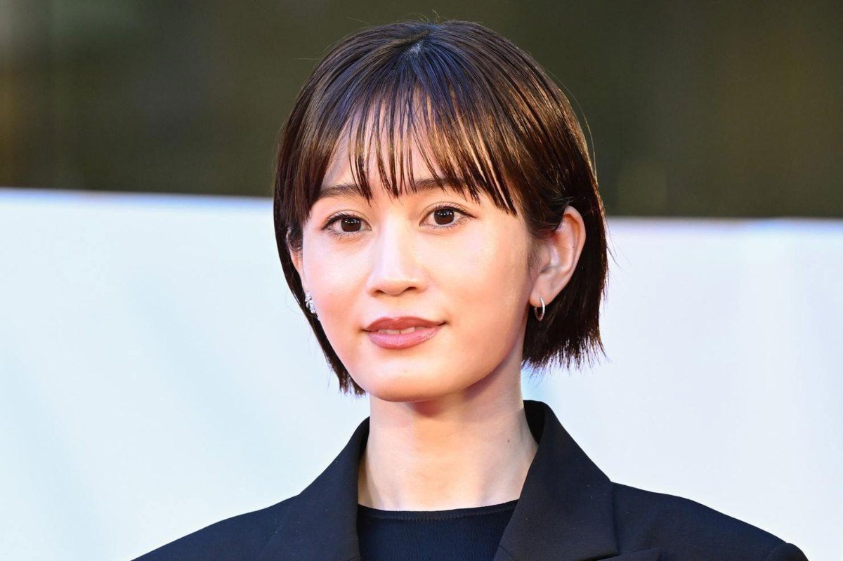 前田敦子＞ランジェリー姿で自転車こぐ！？ 抜群のスタイルに「1児の母