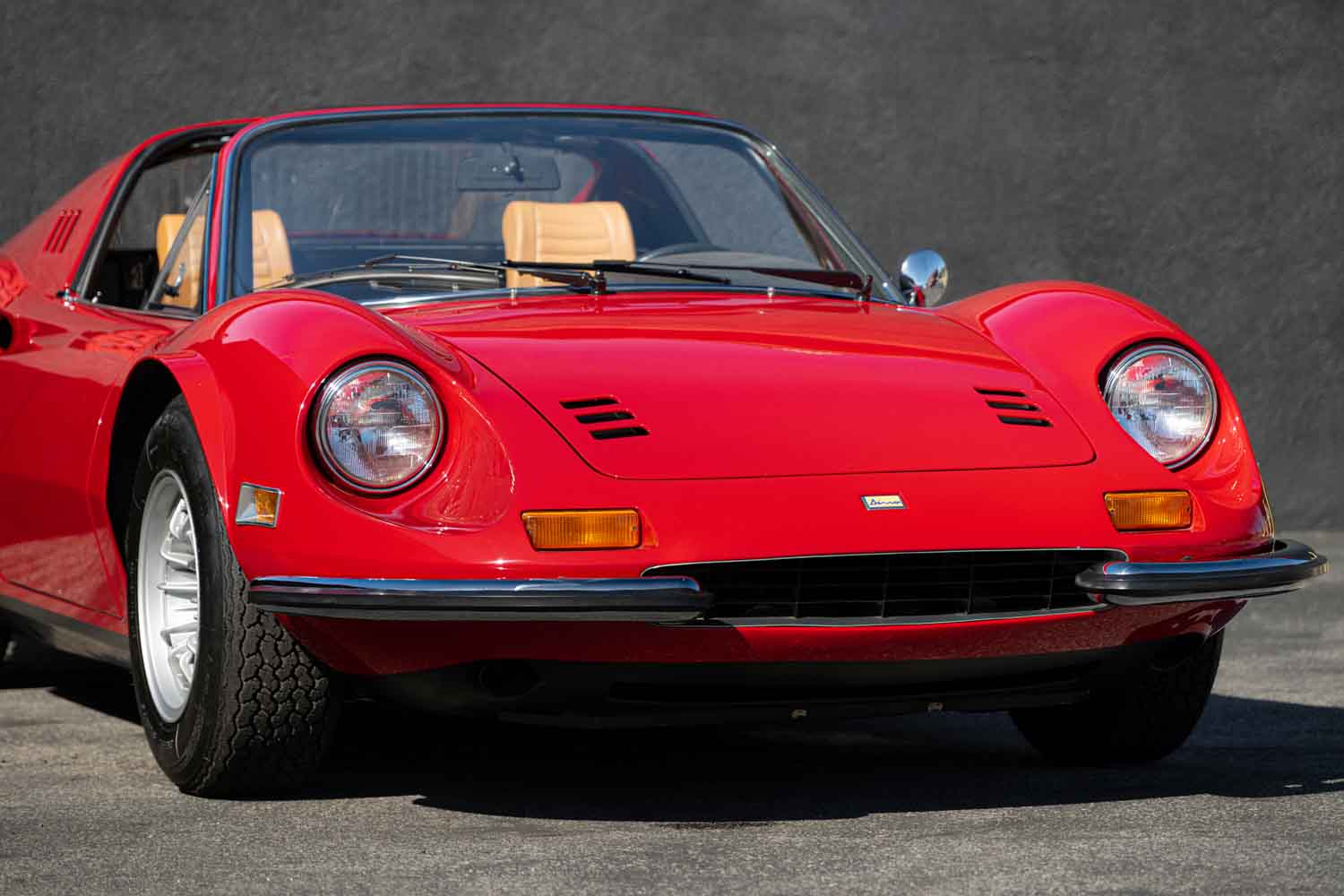 1.2億円超えも納得の特別装備!? 最高期モデルにのみ存在する「ディーノ