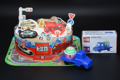 サーティワン、「トミカアイスクリームケーキ」レポート（HOBBY Watch