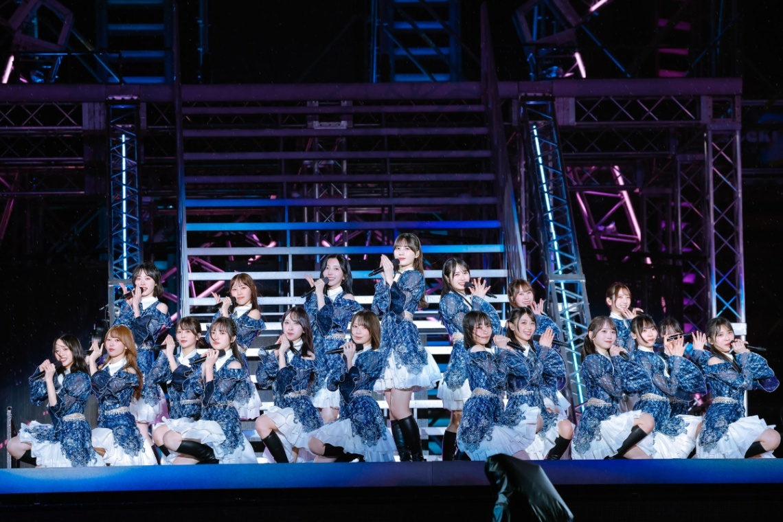 日向坂46＞雨上がりのハマスタで8年目の門出祝う 生バンドと共演 小坂