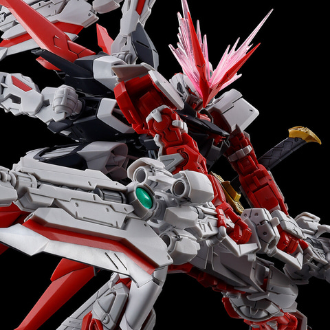 プレバンにて「RG ガンダムアストレイ レッドドラゴン」などMG、RG、HG