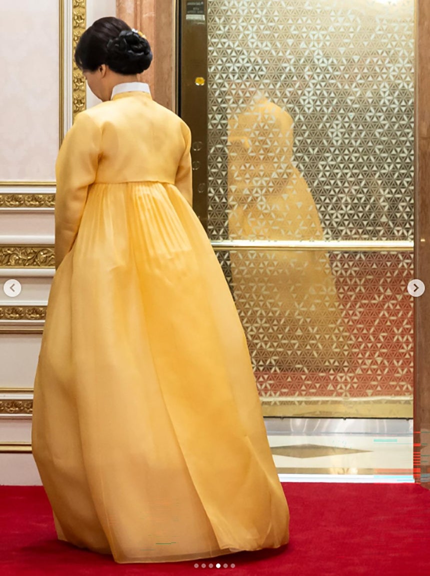 金恵景夫人の韓服」に魅了された仏マクロン大統領の専属写真家