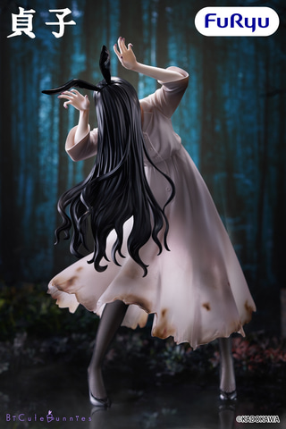 貞子×バニーの異色フィギュアが登場!? フリューのプライズフィギュア