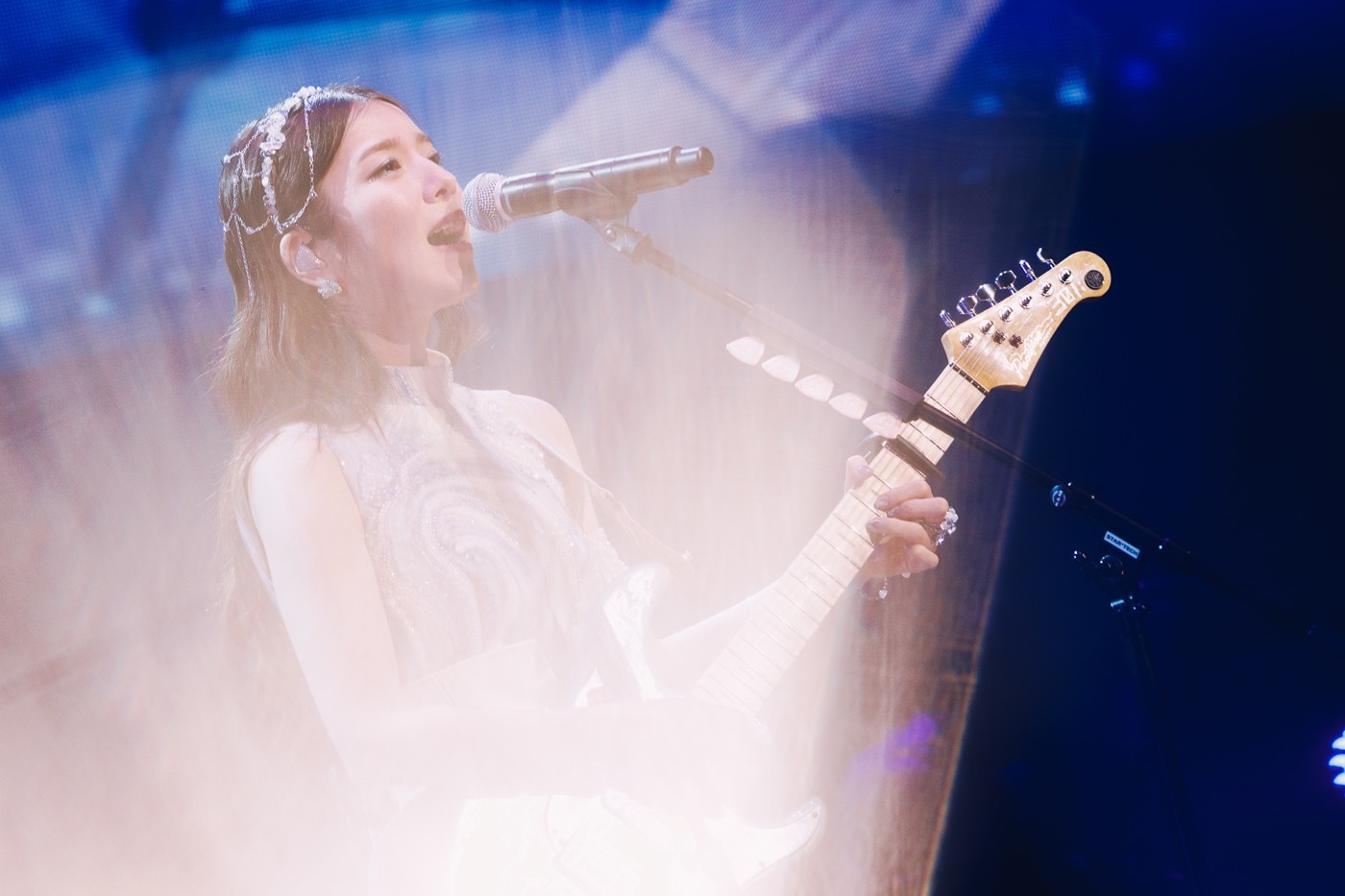 milet、日本武道館公演の模様を収めたライブフィルムを一夜限り上映
