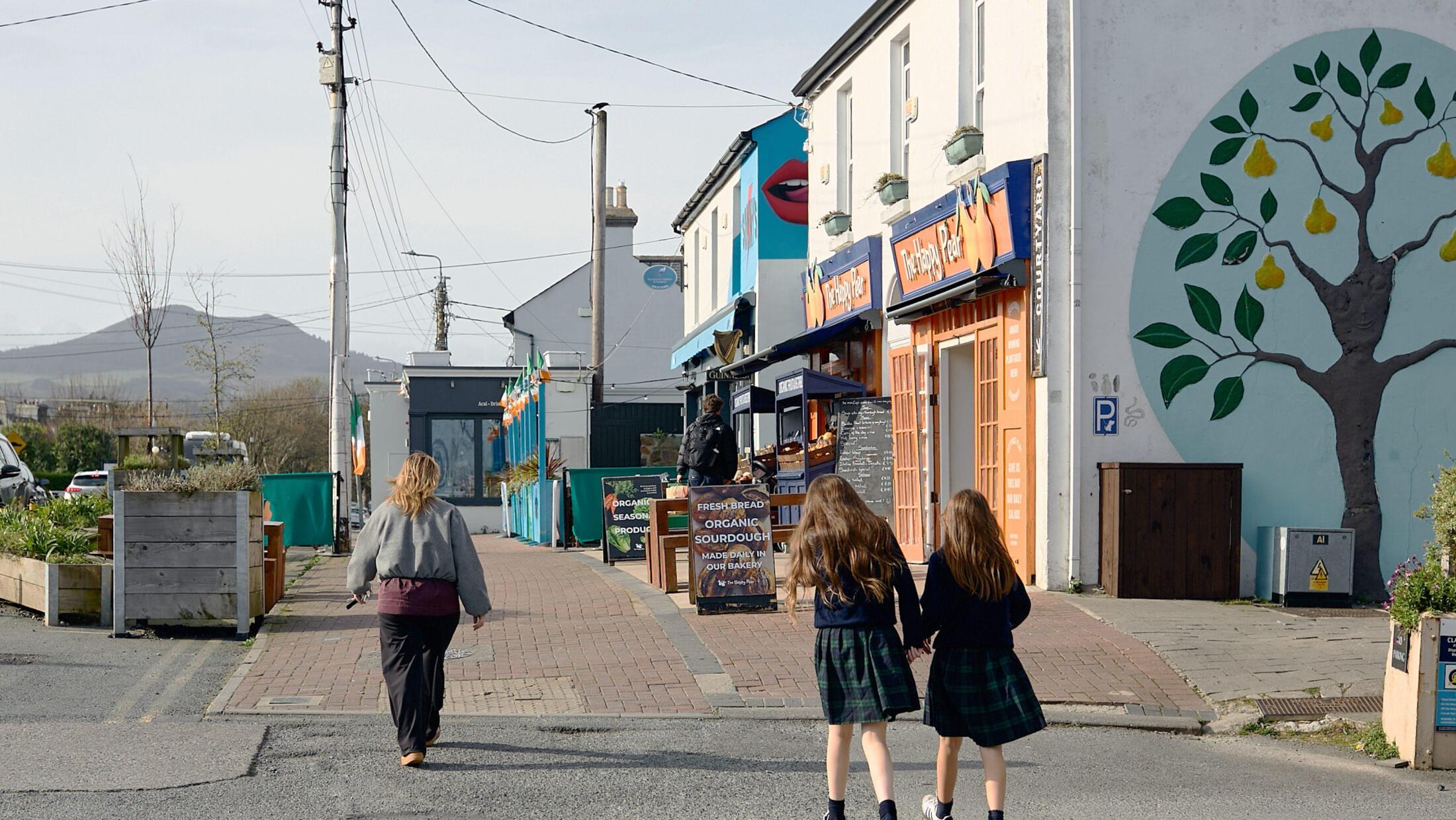 「子供にスマホを持たせない」と決めたアイルランドの町で起こったこと(クーリエ・ジャポン)