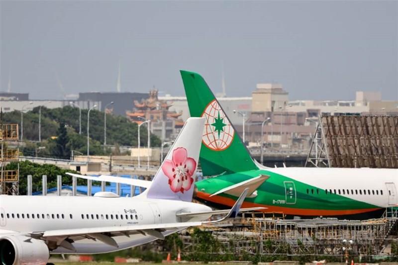 燃油価格高騰 民用航空局「5月は毎週52.6便が欠航」／台湾（中央社