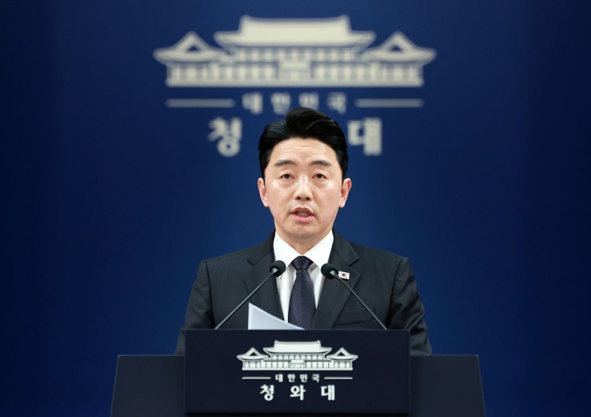 中東から帰国の韓国大統領秘書室長「原油2億7300万バレル、ナフサ210万トン確保」(中央日報日本語版)