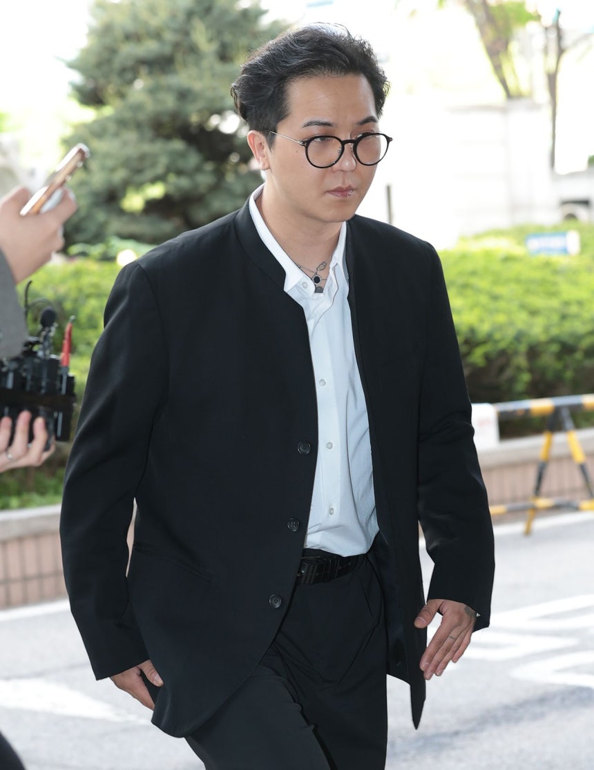 WINNER ソン・ミンホさん掲載ページ！ ポスターサイズ #78371 WINNERソン・ミンホ「深く反省」…韓国検察、「服務怠慢」で懲役1年6月