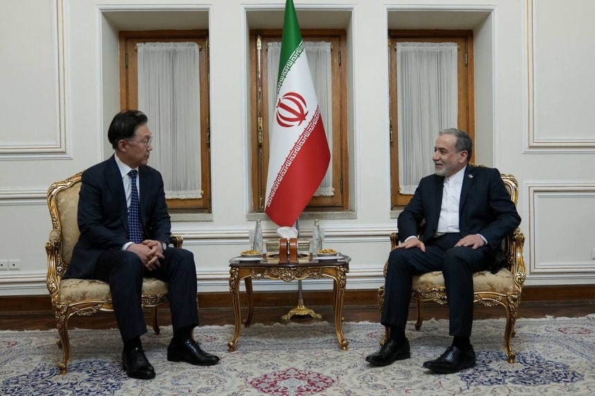 韓国外交部長官特使、イラン外相と面談…「ホルムズ海峡の韓国船舶と国民の安全強調」（中央日報日本語版） - Yahoo!ニュース