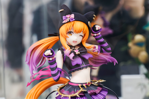 ビビッドな色合いの衣装がよく似合う！「ウマ娘 プリティーダービー