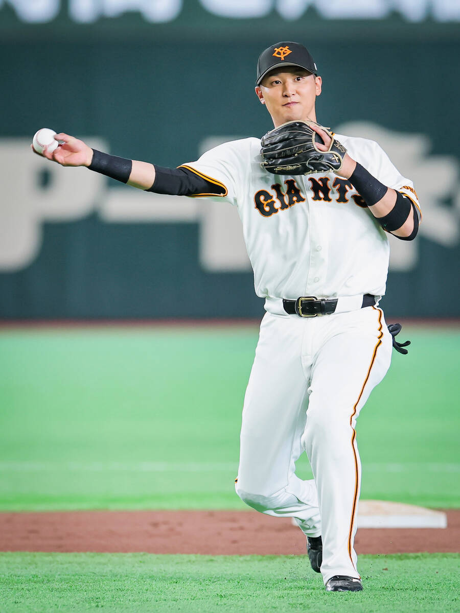 巨人】復帰後初めて「二塁」で先発出場の吉川尚輝が守備で魅せる 2回