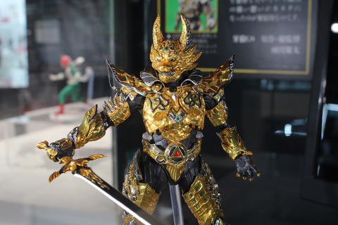 S.H.Figuarts（真骨彫製法） 黄金騎士ガロ・翔」発売決定！ 劇中