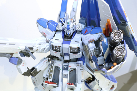 METAL BUILD Hi-νガンダム専用HWSオプションセット」企画担当者